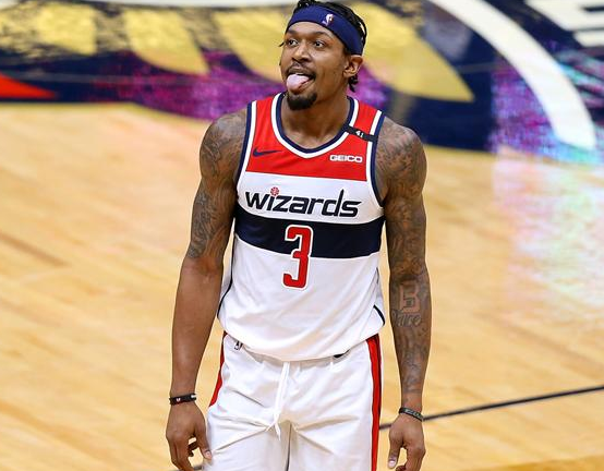 手勉强出战 手勉强出战